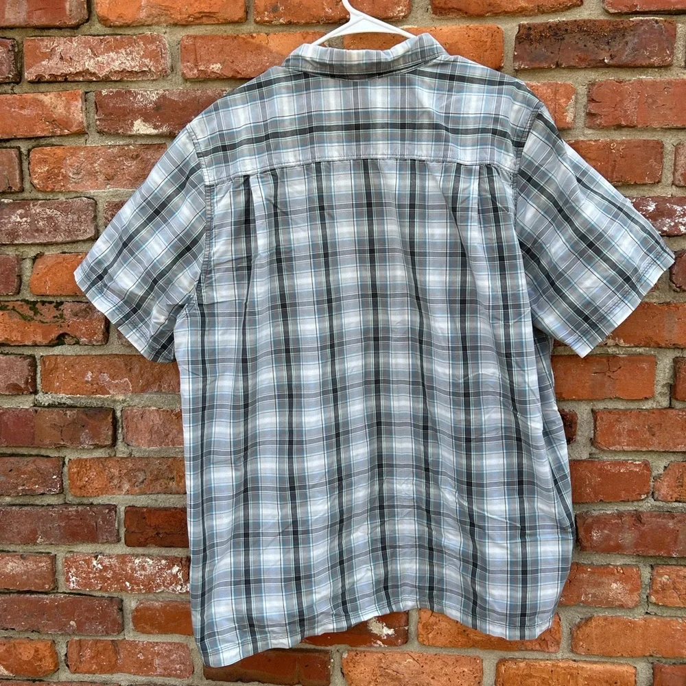 The North Face Men’s Gray Plaid Short Sleeve Shirt XL